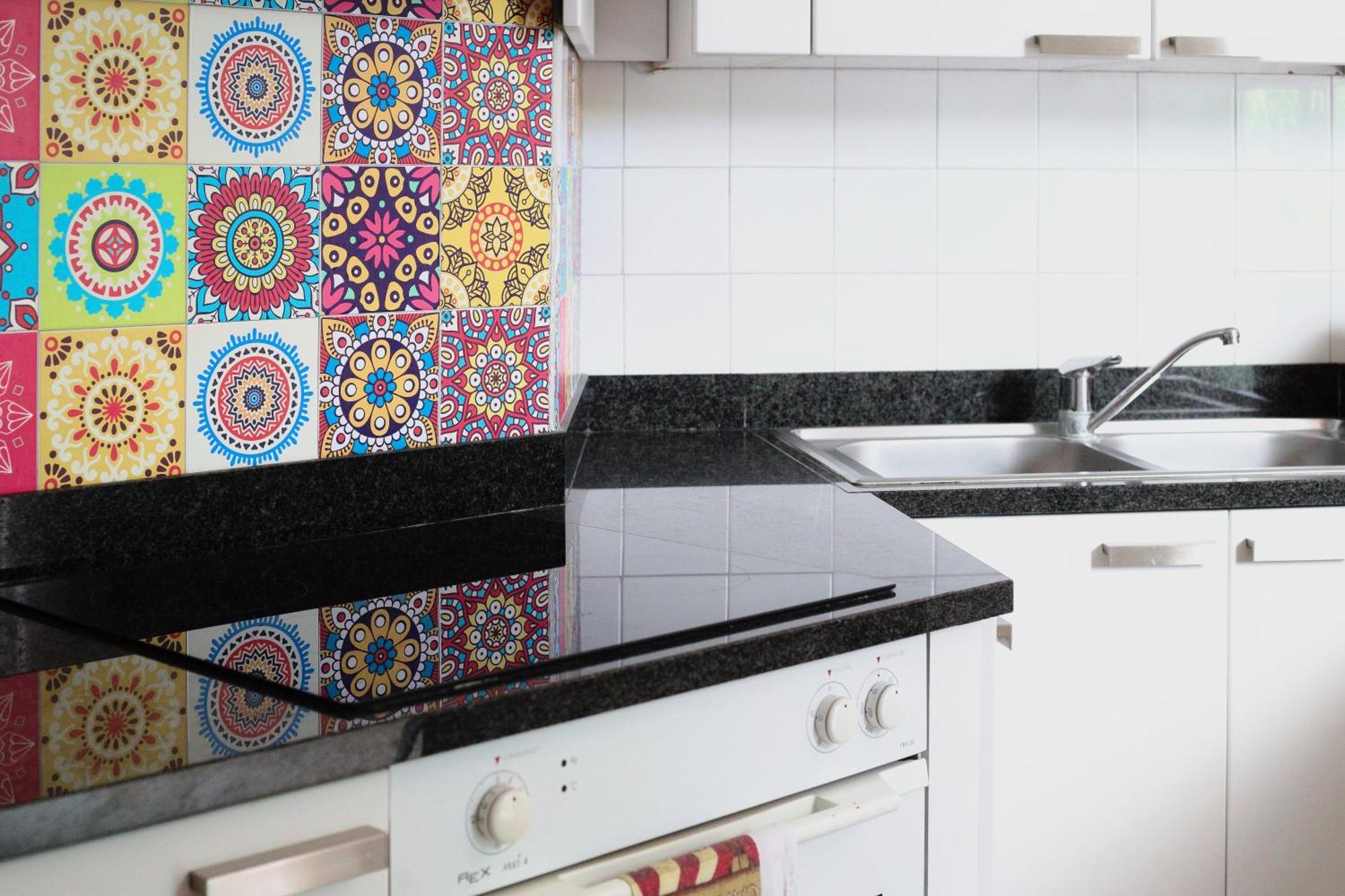Rainbow House Via Dei Carafa * Milan